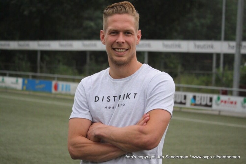 Foto bij Tom Brummelhuis analist bij Excelsior'31 TV