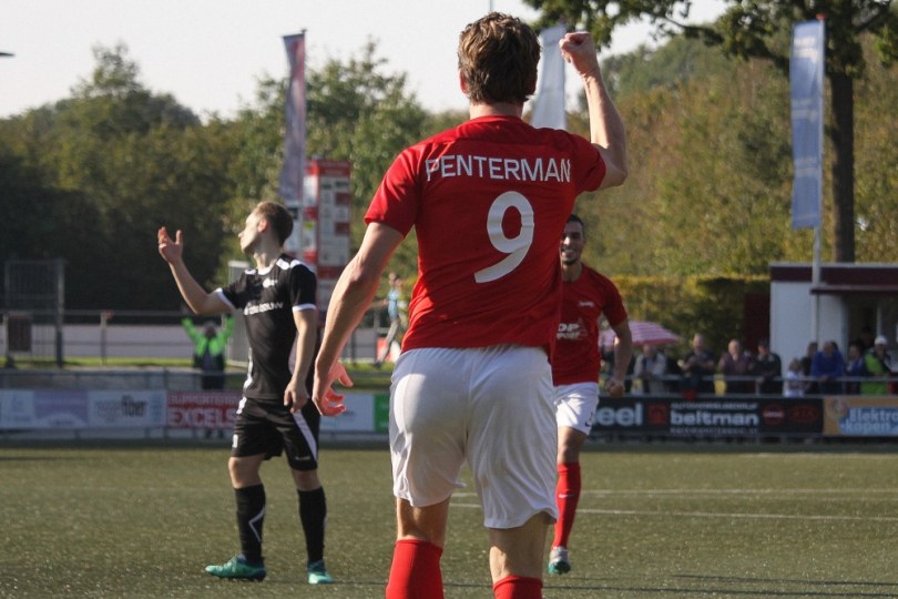 Foto bij Penterman loodst Excelsior'31 langs DETO Twenterand (0-1)