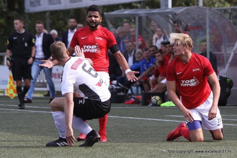 Foto bij Excelsior'31 vindt al voor de winterstop zijn Waterloo in bekertoernooi na verlies in Oldenzaal (3-2)