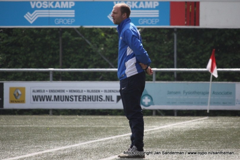Foto bij Jeugdtrainers Eshuis, Smids en Karaali verlengen contract