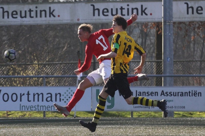 Foto bij Excelsior'31 2 geeft voorsprong uit handen en verliest van DVS'33 (3-4)