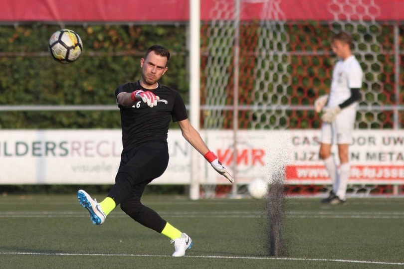 Foto bij Menno Kamphuis en Wilco Nieuwenhuis vertrekken bij Excelsior'31