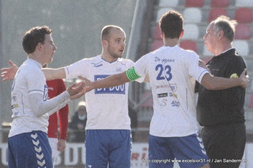Foto bij Excelsior'31 2 met 10 man langs SDV Barneveld 2 (2-0)