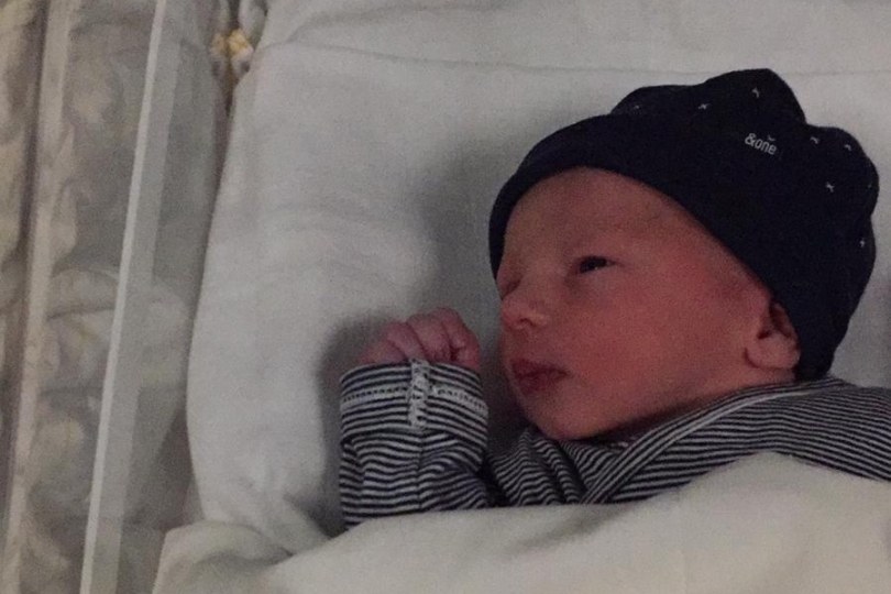 Foto bij Niek Davina trotse vader!