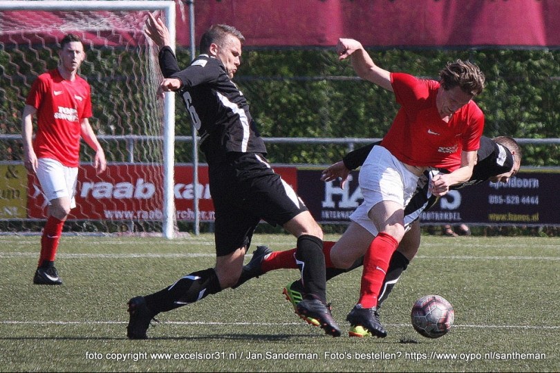 Foto bij Excelsior'31 maat te groot voor CSV Apeldoorn (2-0)