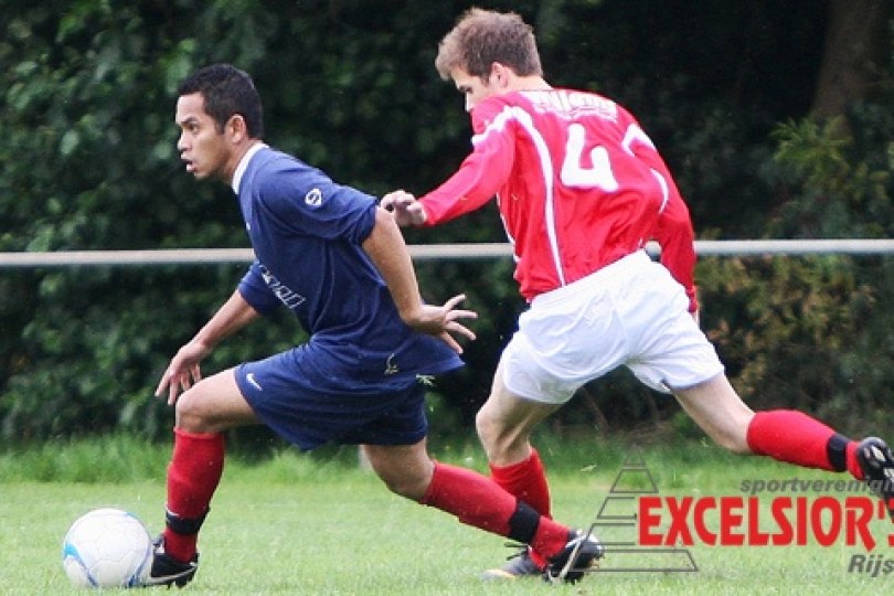 Foto bij Caleb Rahajaan per direct weg bij Excelsior'31