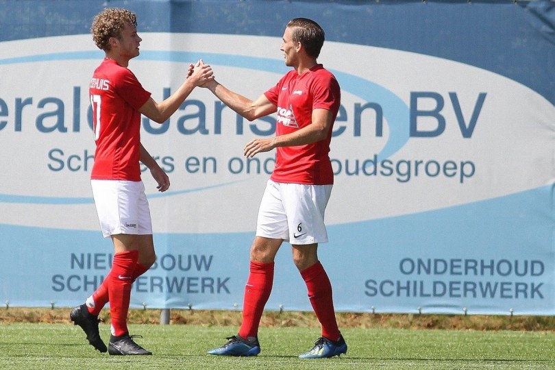 Foto bij Weekjournaal met o.a. een interview met Mirko Zwiers