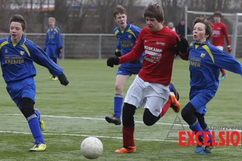 Foto bij Excelsior'31 C1 gebruikt Vroomshoopse Boys als schietschijf (0-6)