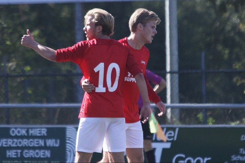 Foto bij Excelsior'31 2 weet eerste competitieduel te winnen (2-1)