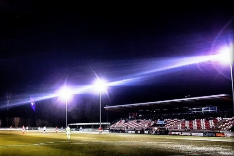 Foto bij Bespreekpunt ALV: Nieuwe lichtinstallatie veld 1