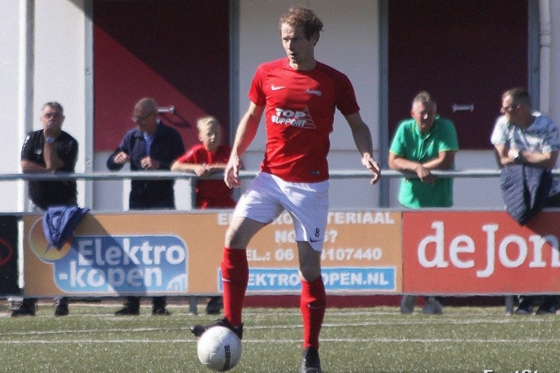 Foto bij Weekjournaal met o.a. Niek Davina over Excelsior'31 - Hoek