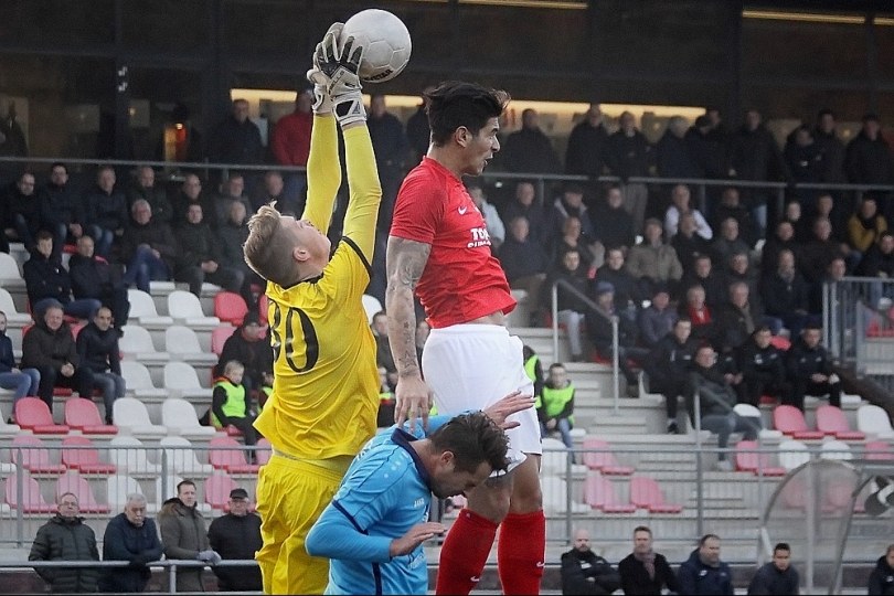Foto bij Excelsior'31 geeft ONS Sneek een pak rammel (6-1)