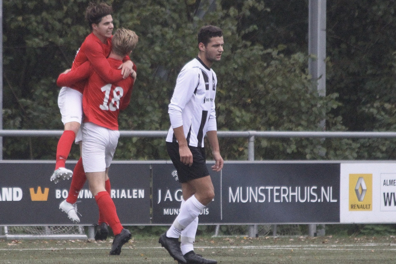 Foto bij Excelsior'31 2 mag handen dichtknijpen met gelijkspel tegen SDV Barneveld 2 (1-1)