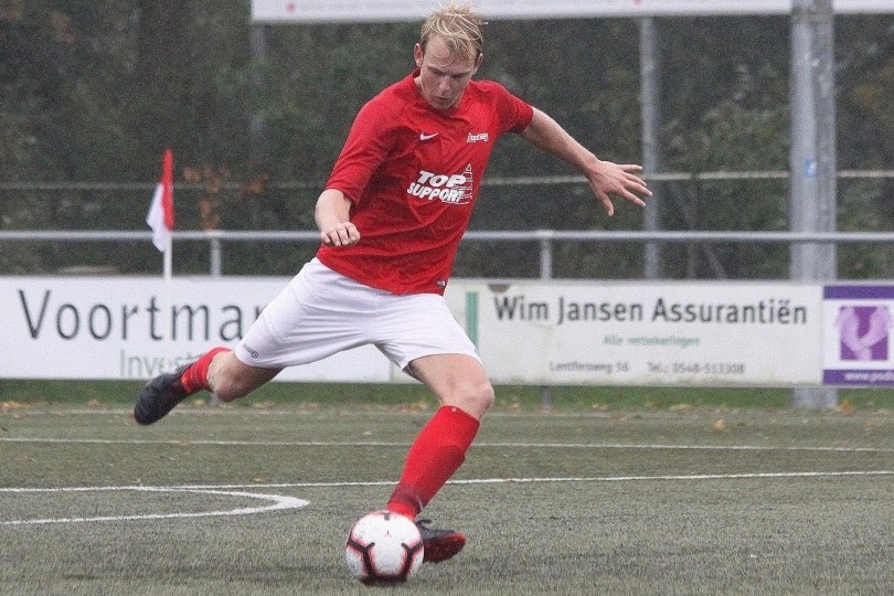 Foto bij Excelsior'31 2 na rust langs VVOG 2 (1-5)