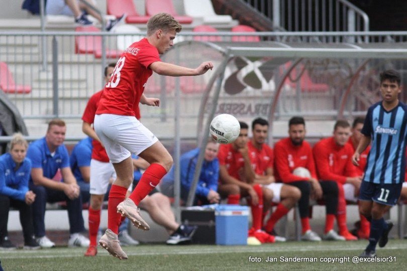 Foto bij Excelsior'31 langer door met Frank Gerritsen Mulkes en Jasper Groothuis en neemt afscheid van Tom Smoes en Ryan Snelders