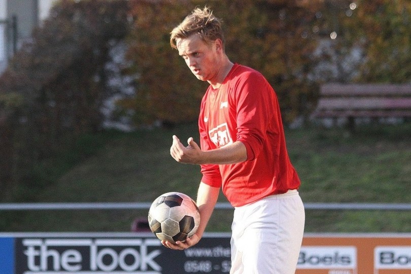 Foto bij Gehavend Excelsior'31 3 onderuit bij KHC 2 (4-1)