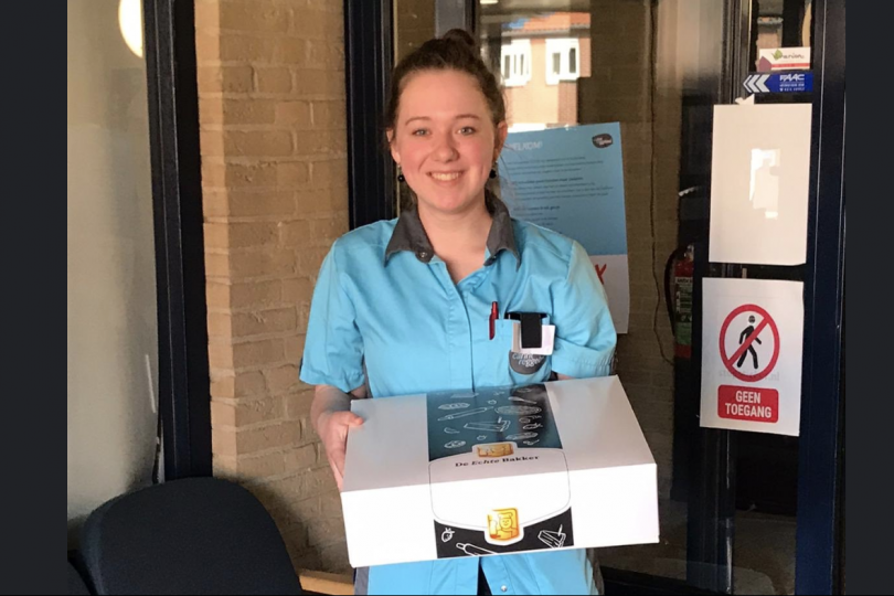 Foto bij Excelsior'31 steunt de helden in de zorg