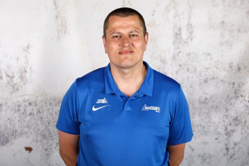 Foto bij Dionne Hendriksen, Geert Agteresch en Erik Baan ook komend seizoen in staf Excelsior'31 1