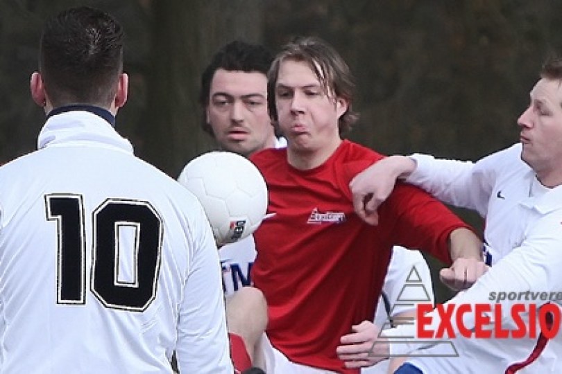 Foto bij Excelsior'31 17 met 4-1 te sterk in derby der lage landen