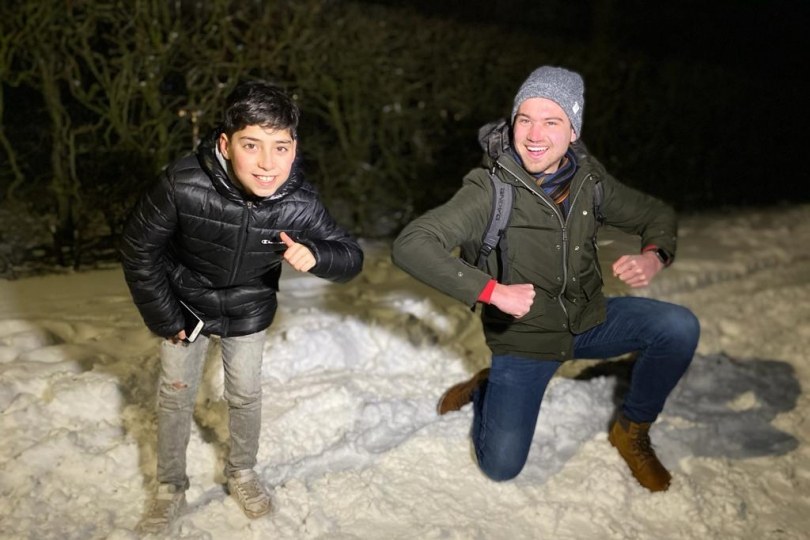 Foto bij Weekjournaal met o.a. Niek Davina, Ryan Eertink en Savio Hanna