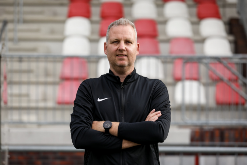 Foto bij Trainer Paulo ten Buuren van Excelsior'31 2 naar Enter Vooruit 2