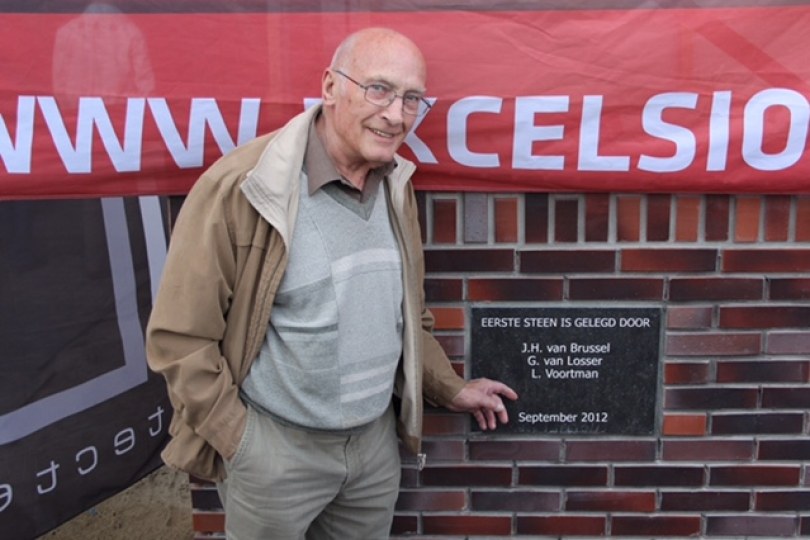 Foto bij Lid van verdienste Albert Maassen van den Brink (88) overleden