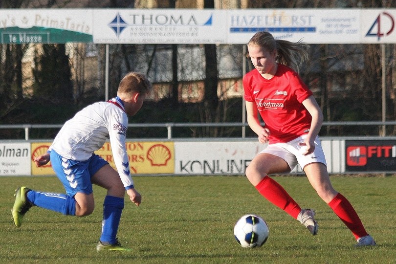 Foto bij Fotoreportage onderlinge oefenduels 27 en 30 maart