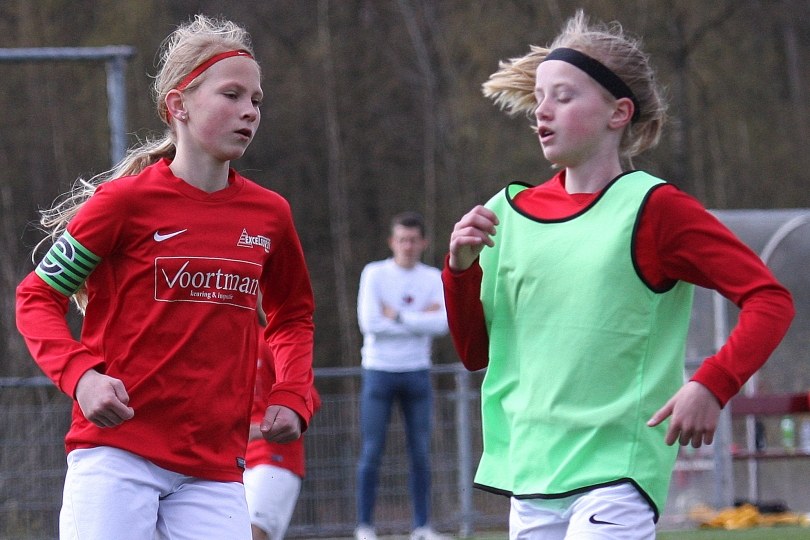 Foto bij Fotoreportage onderlinge oefenduels 17 april