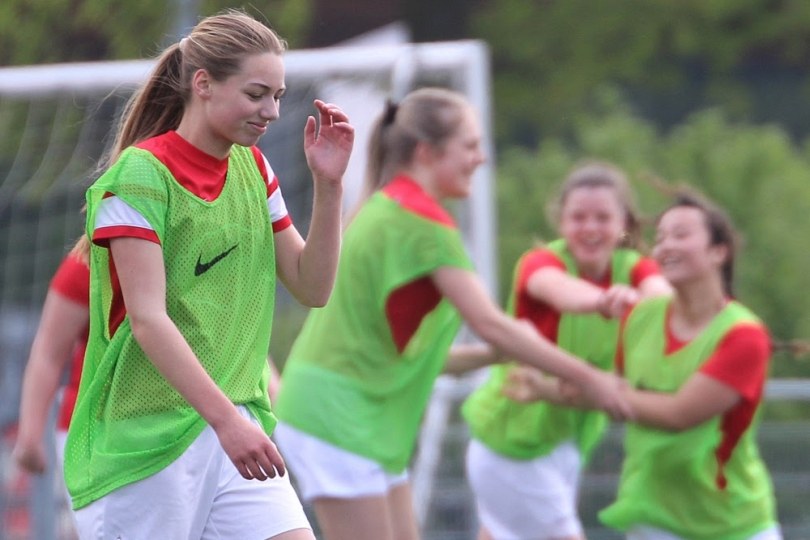 Foto bij Fotoreportage onderlinge oefenduels 15 mei