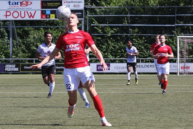 Foto bij Weekjournaal met Simon Seppenwoolde