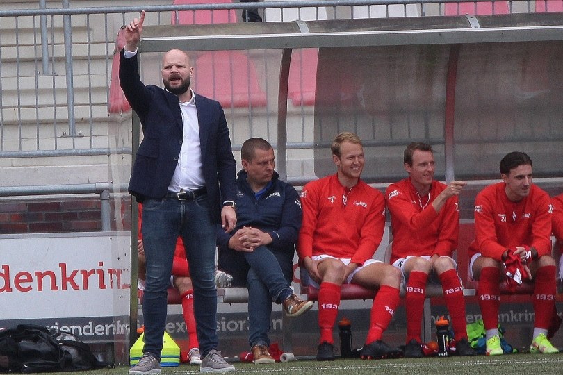 Foto bij Weekjournaal met o.a. trainerpraat met Jurjan Wouda