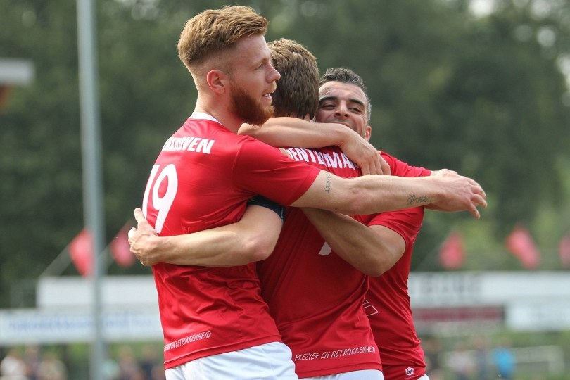 Foto bij Excelsior'31 wint eenvoudig na lange middag in GOES (1-3)