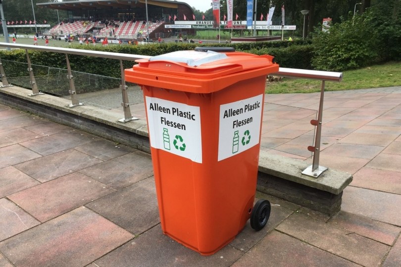 Foto bij De clubhuiscommissie zoekt vrijwilligers (+ oproep plastic flesjes)