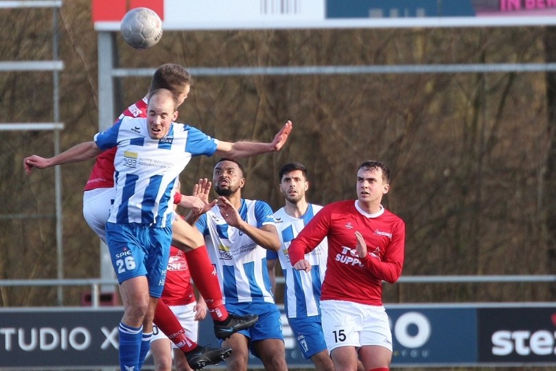 Foto bij Excelsior'31 en Hoek houden elkaar in evenwicht (0-0)