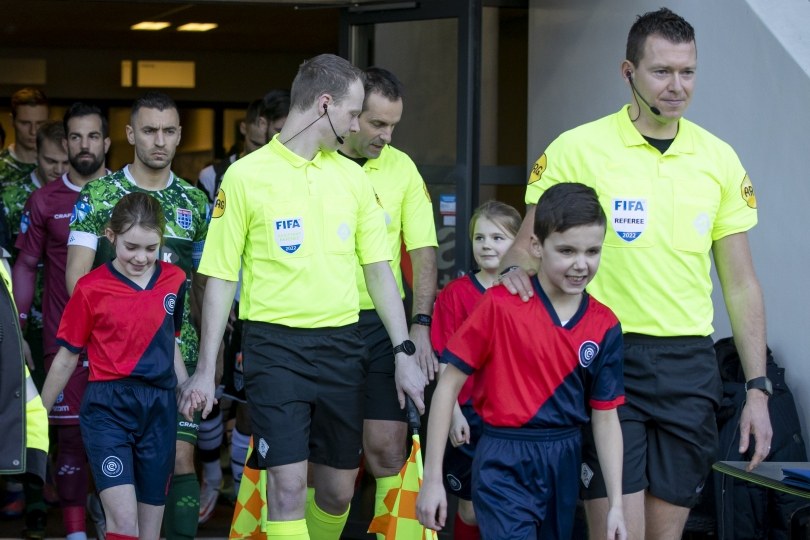 Foto bij Excelsioren beleven mooie voetbalmiddag bij Heracles Almelo