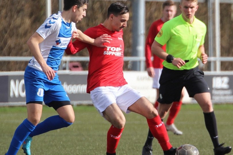 Foto bij Excelsior&rsquo;31 2 pakt de draad op tegen WHC (5-0)