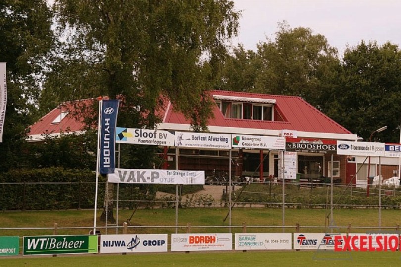 Foto bij Warm welkom voor nieuwe sponsoren Excelsior'31