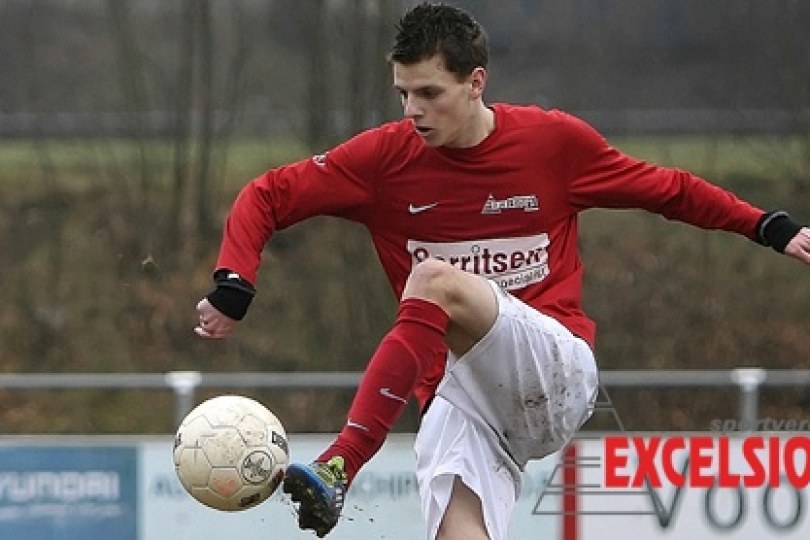 Foto bij 16-jarige B1 spits 2x trefzeker bij oefenduel Excelsior'31 beloften < 23