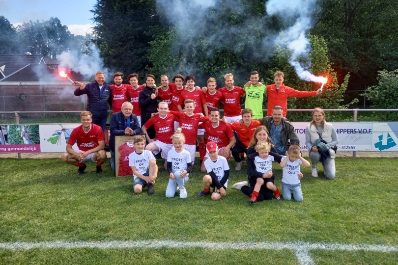 Foto bij Weekjournaal met het 1e, 3e en clinic FC Twente Vrouwen