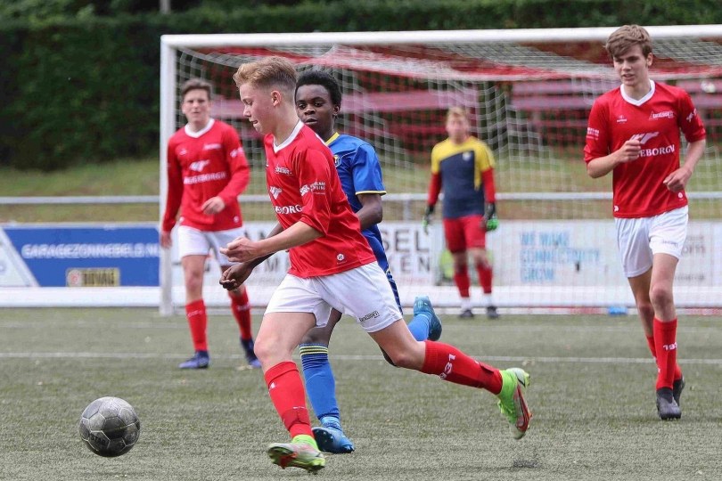 Foto bij Marcel Borkent talentencoach jeugdopleiding Excelsior'31