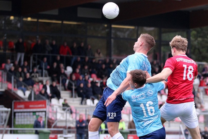 Foto bij Matthijs Seppenwoolde redt punt tegen RKAV Volendam (1-1)