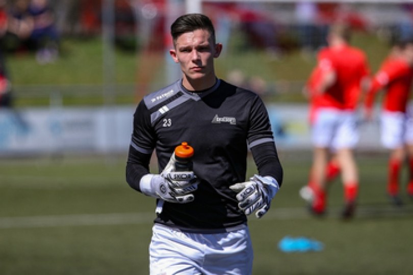 Foto bij Alister van Merlevoort ook volgend seizoen doelman bij de eerste selectie