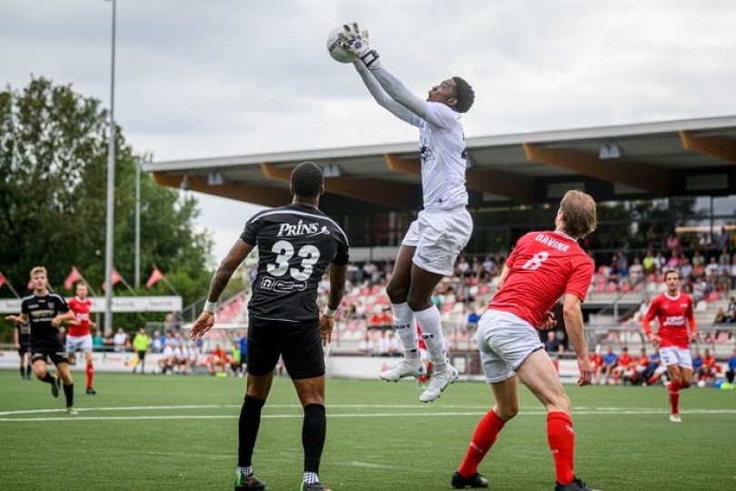 Foto bij Doelman Amos Wesseh ook volgend seizoen op de Koerbelt&nbsp;