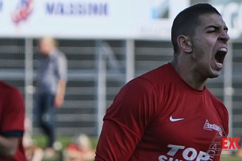 Foto bij Topscorer van afgelopen seizoen Karim Chengachi herenigd met Roeland ten Berge (bij Berkum)