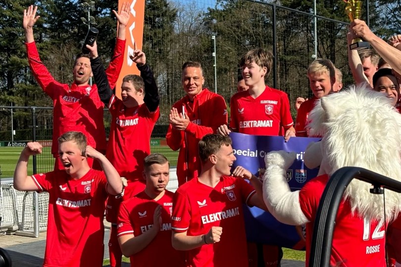 Foto bij Excelsior'31 TV met G-team, Bastiaan Schuitert & Leon Simons