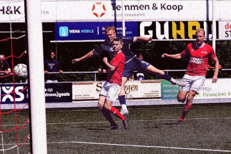 Foto bij Excelsior&rsquo;31 kansloos tegen Kian Visser en Harkemase Boys (1-5)