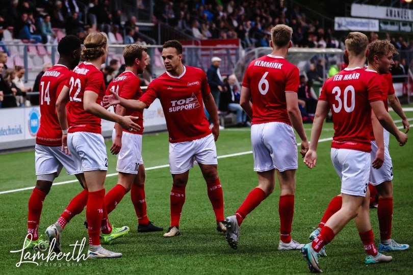 Foto bij Excelsior'31 wint eerste ontmoeting van JOS Watergraafsmeer: 1-0