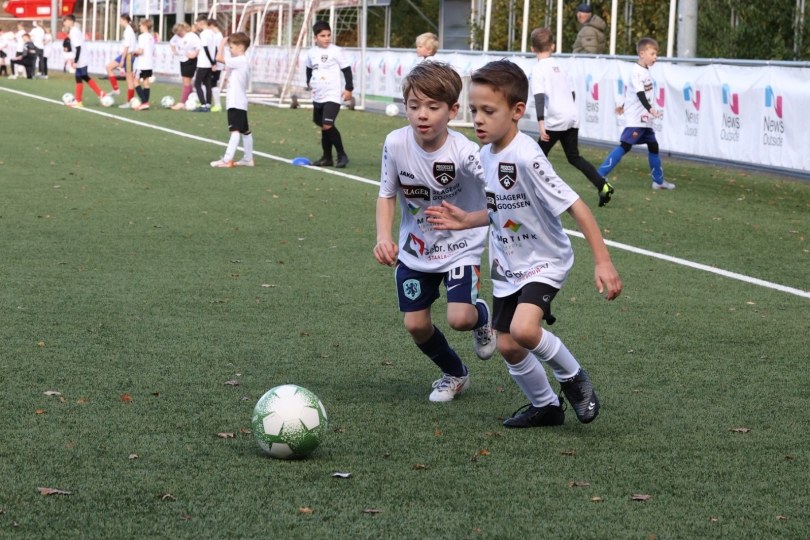 Foto bij Geslaagde News Outside Voetbaldag bij Excelsior’31