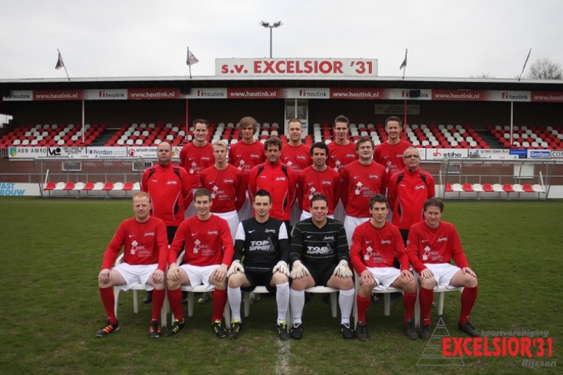 Foto bij Kampioen Excelsior'31 3 onderuit bij SDVB 3 (3-2)