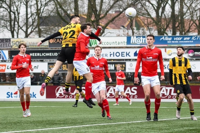 Foto bij Excelsior'31 beslist duel bij DVS'33 in tweede helft (1-2)